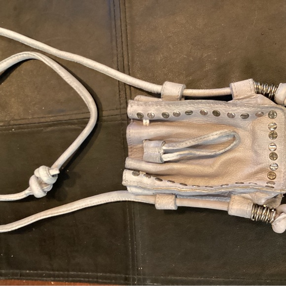 Free People phone Holder grey with rivets. 4x8 - Picture 5 of 6